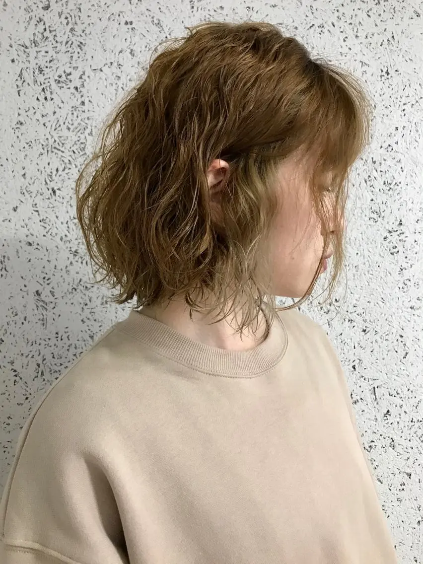 ミディアム カラー パーマ KOOKI スティードトーキョーのヘアスタイル