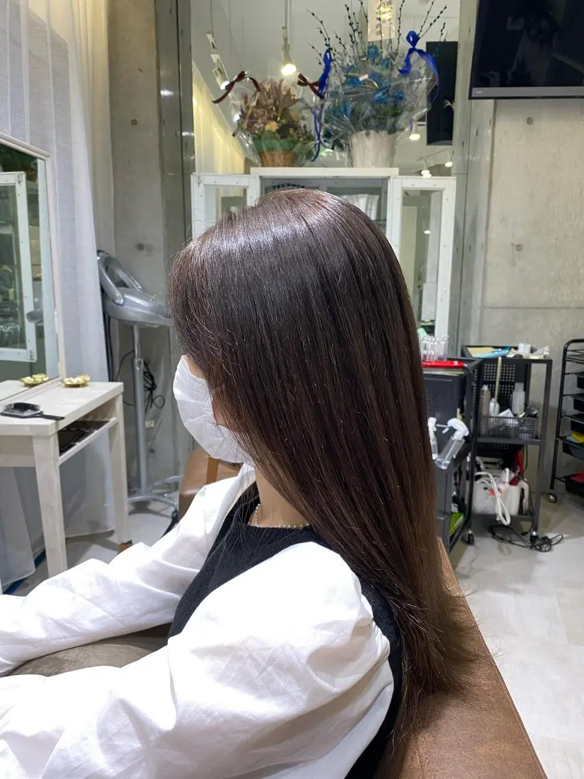 ロング ハイライト ヘアカラー 大久保 優香のヘアスタイル