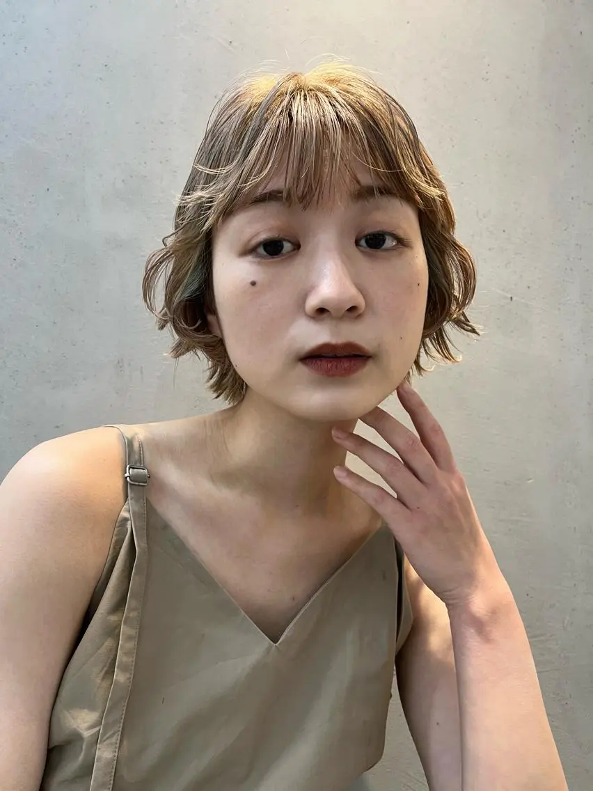 ミディアム Viot 銀座 樋口 桃佳のヘアスタイル