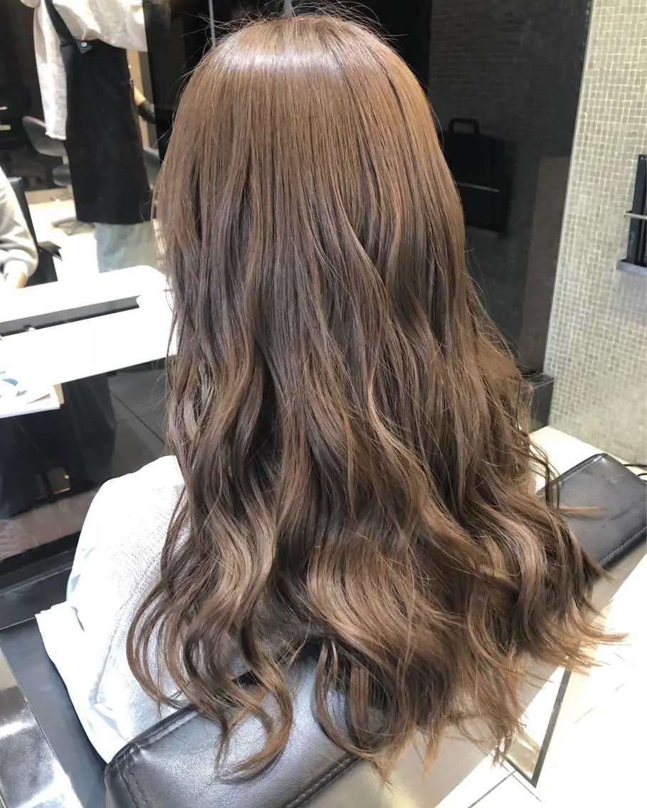 ロング カラー アッシュ アッシュブラウン ブラウンカラー 女性リピ90%🍨 🩷佐藤みずきのヘアスタイル