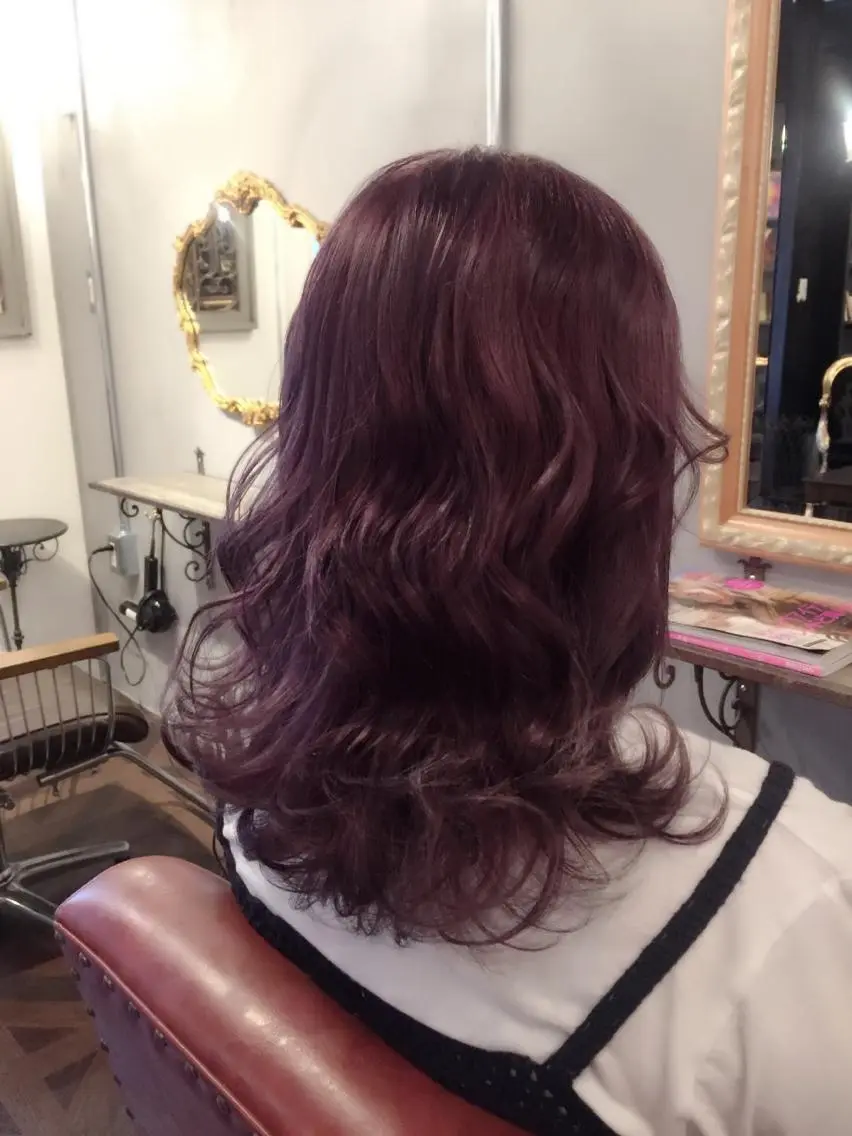 ミディアム カラー ディープラベンダー ラベンダーカラー 櫻井 愛弓のヘアスタイル