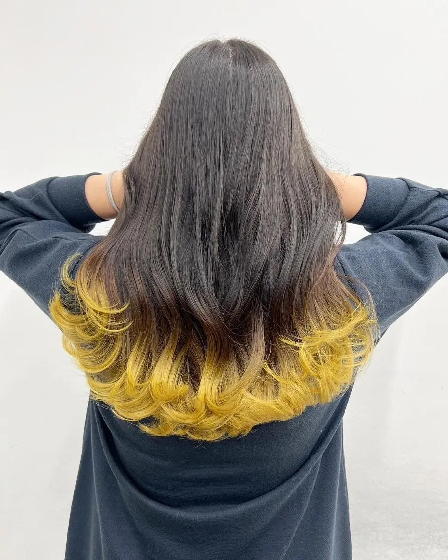 ロング カラー アディクシーカラー バレイヤージュ ブリーチ デザインカラー ダブルカラー ヘアカラー トリートメント 【公式】amble luxe池袋東口🩷のヘアスタイル