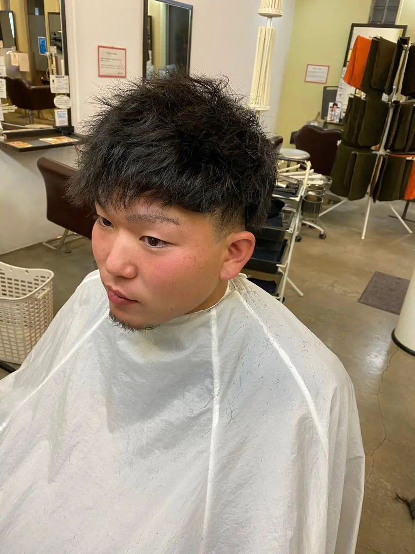 メンズ メンズパーマ メンズツイストパーマ ツイストパーマ 石川 信英のヘアスタイル
