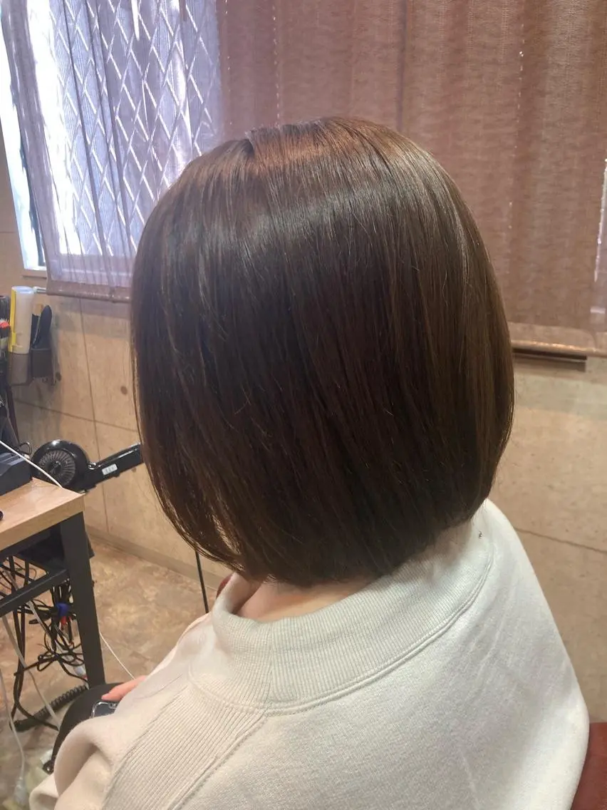 ミディアム カラー カット ヘアカラー トリートメント ERIKO Tのヘアスタイル