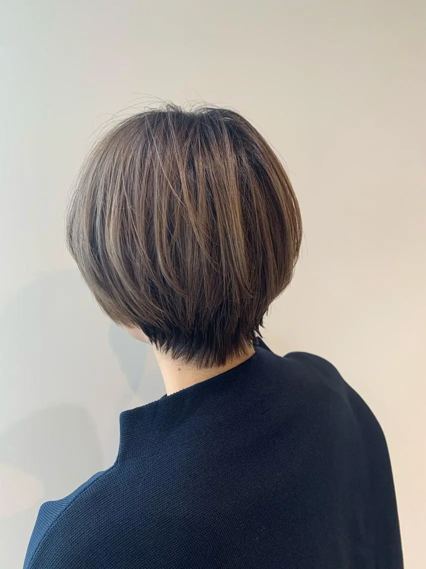 ショート カラー 小島嵩人 縮毛矯正 髪質改善のヘアスタイル