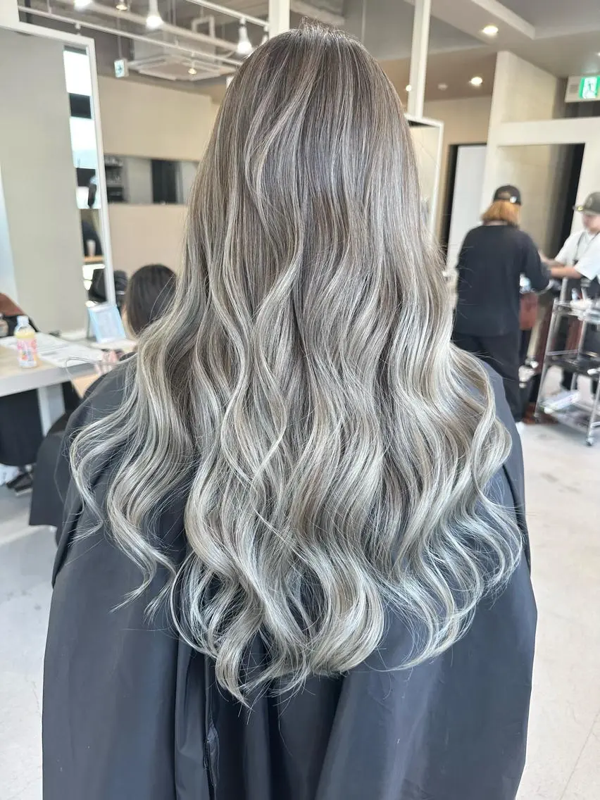 ロング カラー パーマ ヘアアレンジ メンズ キッズ ネイル マツエク・マツパ アイブロウ ヘアカラー トリートメント 井上 一平のヘアスタイル