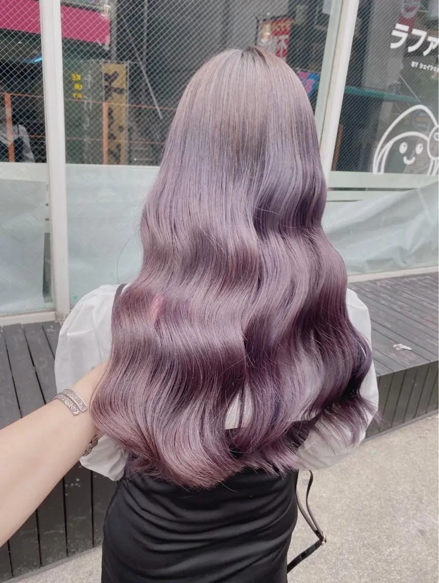 セミロング カラー ヘアアレンジ 韓国レイヤーカット/ 儚げカラーチナツのヘアスタイル