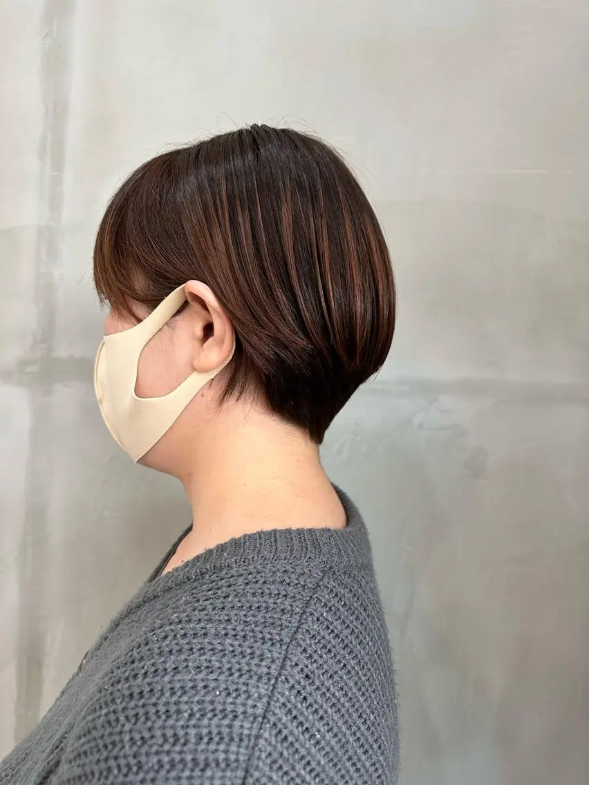 ショート カット 益 佑夏のヘアスタイル