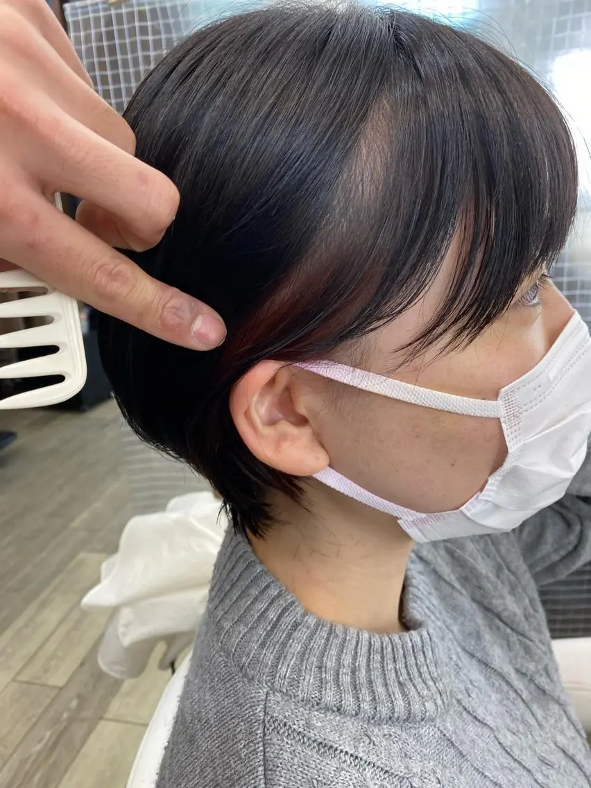 ショート カラー ブリーチ インナーカラー ブリーチなしカラー カット ヘアカラー トリートメント 市川 博紀 店長のヘアスタイル