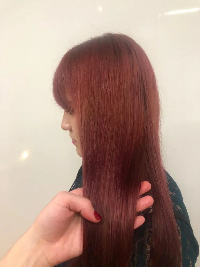 ロング カラー ブリーチ レッドカラー カット ヘアカラー トリートメント 桑原 菜摘のヘアスタイル