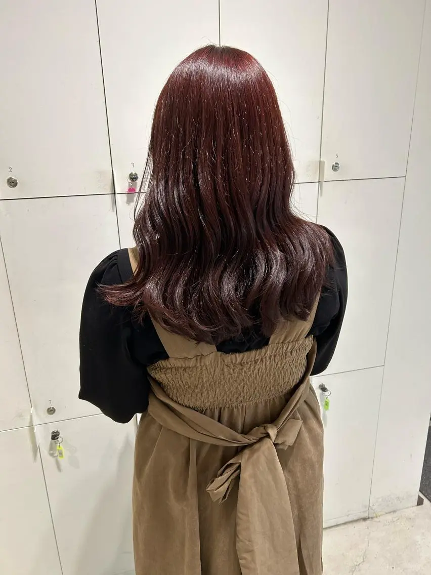 ロング カラー ブリーチ ブラウンカラー ブリーチなしカラー ピンクカラー ピンクブラウン カット ヘアカラー トリートメント 透明感カラー🫧 nanohaのヘアスタイル