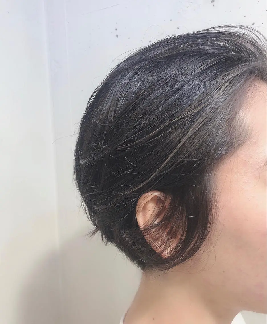 ショート ボブ/縮毛/レイヤー モトナリのヘアスタイル