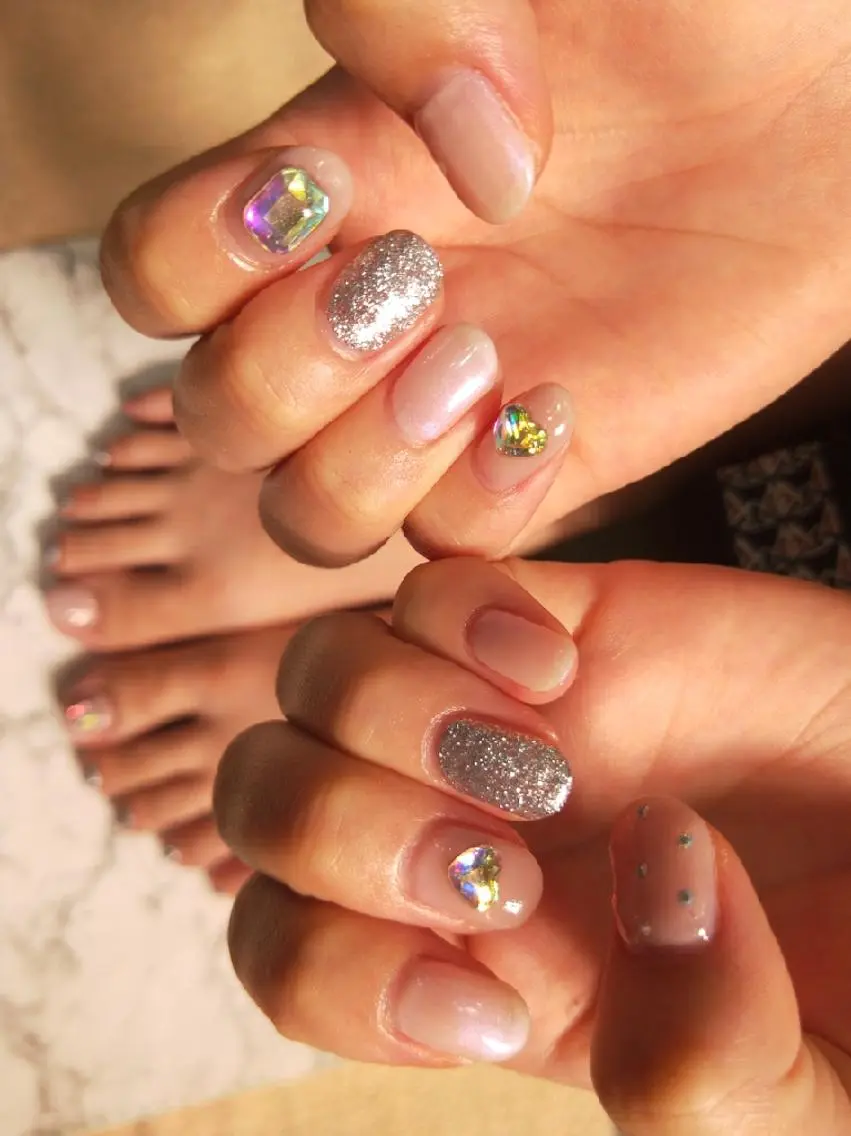 ネイル ハンドネイル ハンドケア はばすみれ🎀ﾈｲﾙ 光ﾌｪｲｼｬﾙ ﾍｱのネイルデザイン