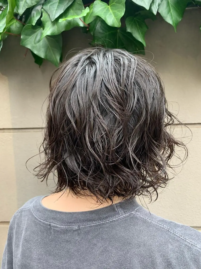 ミディアム ミディアムパーマ 髪質改善🌈 tomomiのヘアスタイル