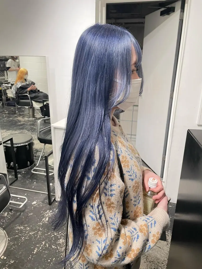 ロング カラー ヘアアレンジ ブリーチ ブルーカラー ブルーラベンダー ラベンダーカラー カット ヘアカラー トリートメント 艶ハイトーン/ヘア アレンジAYAKAのヘアスタイル