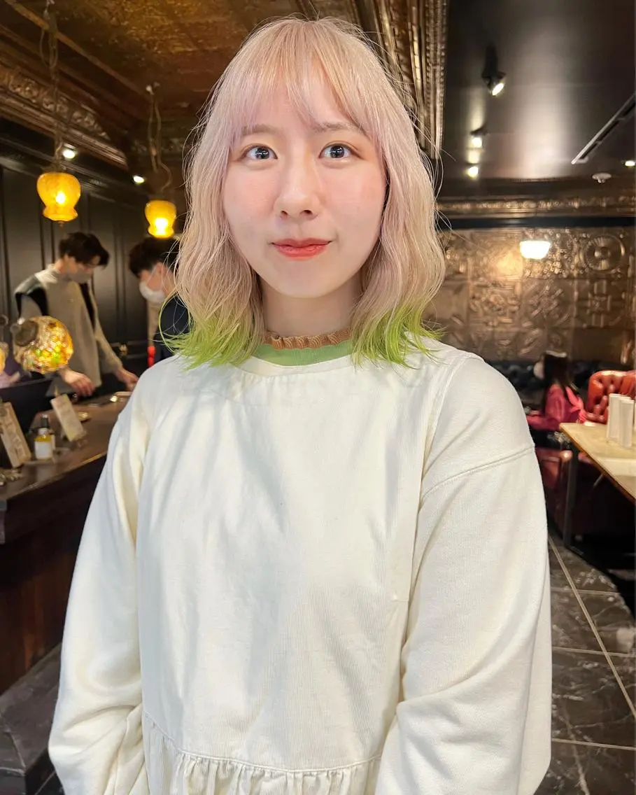 セミロング カラー カット ヘアカラー 圧倒的デザイン力 店長🎨RENAのヘアスタイル