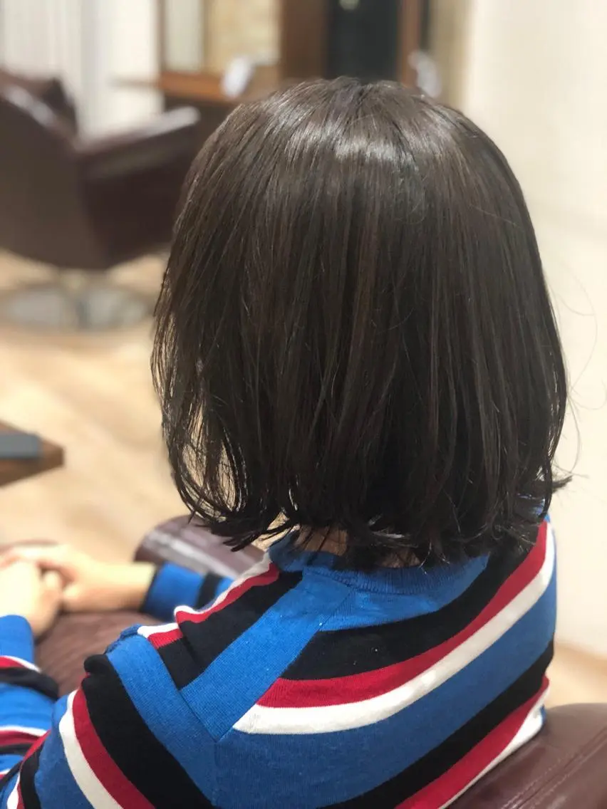 ミディアム カラー 新實 ゆりあのヘアスタイル