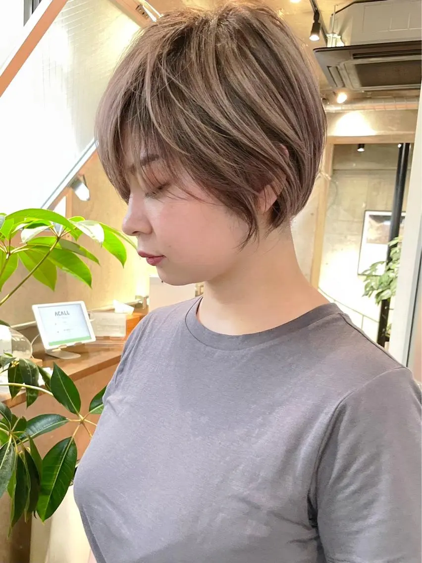 ショート カラー ショートボブ バレイヤージュ ブリーチ ケアブリーチ ダブルカラー 横浜 店長 橋場優のヘアスタイル