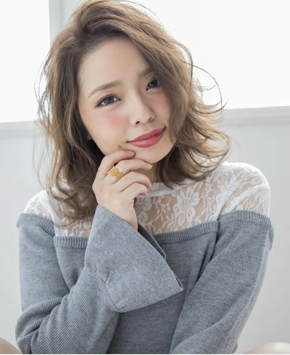 セミロング カラー ブリーチ ケアブリーチ ダブルカラー イヤリングカラー ハイライトカラー カット ヘアカラー N° il duca 札幌のヘアスタイル