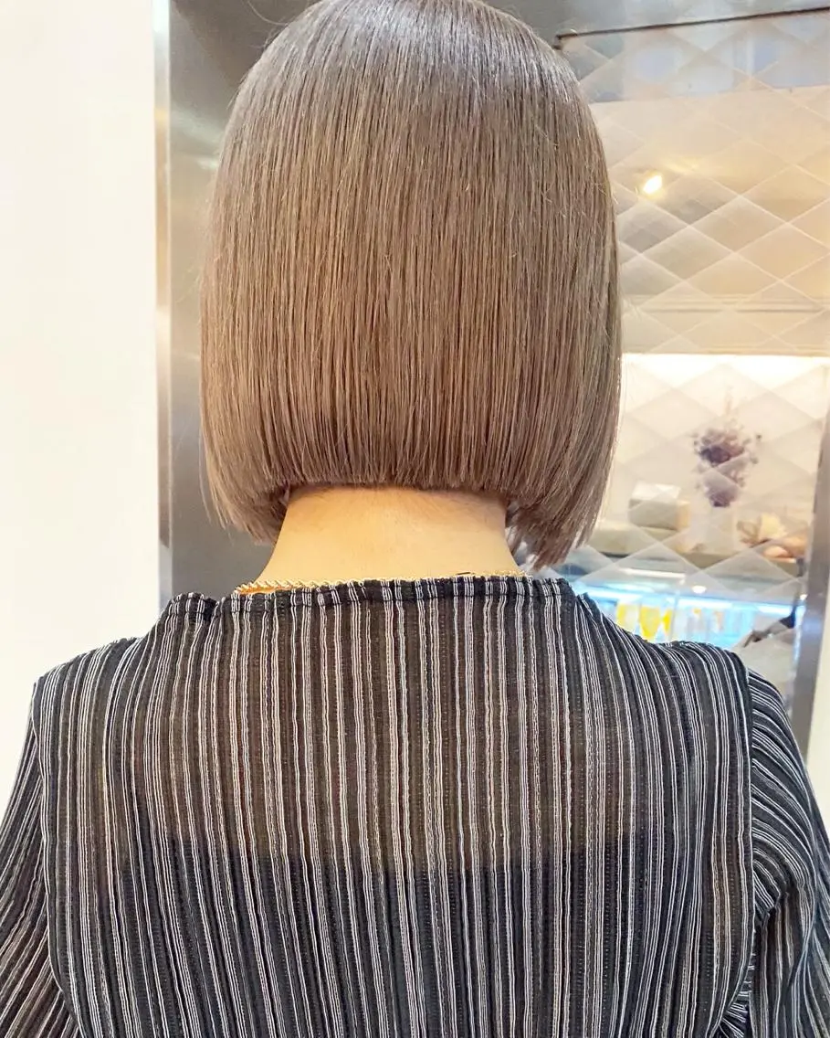 ショート カラー ヘアアレンジ ミストバング ベージュカラー ブリーチ ブロンド ケアブリーチ カット 福岡似合わせレイヤー /ウルフ/ハイトーンのヘアスタイル