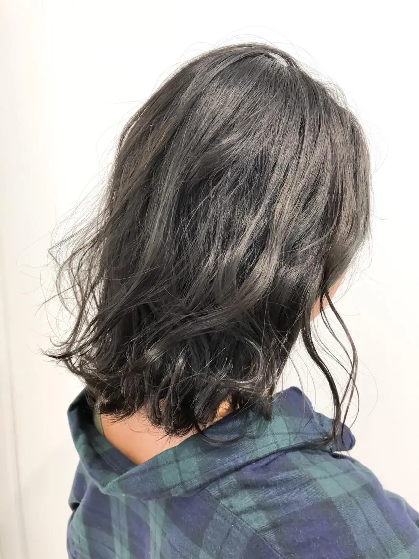 ミディアム カラー ブリーチ グレージュ イルミナカラー ブリーチなしカラー カット ヘアカラー 【ショートカット 美髪矯正】今井隆太のヘアスタイル