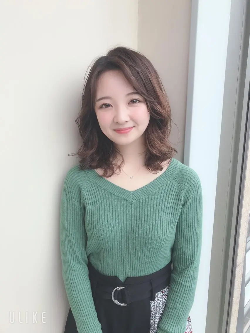 ミディアム パーマ 伊奈 航平のヘアスタイル
