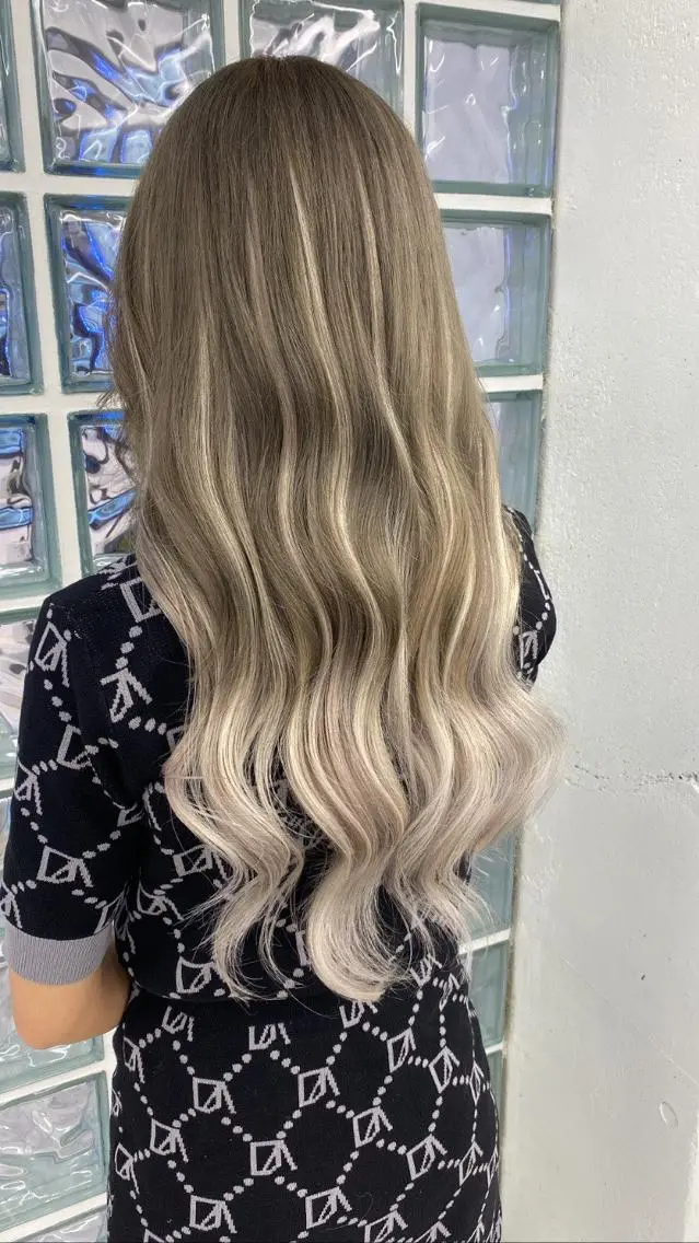ロング エクステ 家田 竜のヘアスタイル