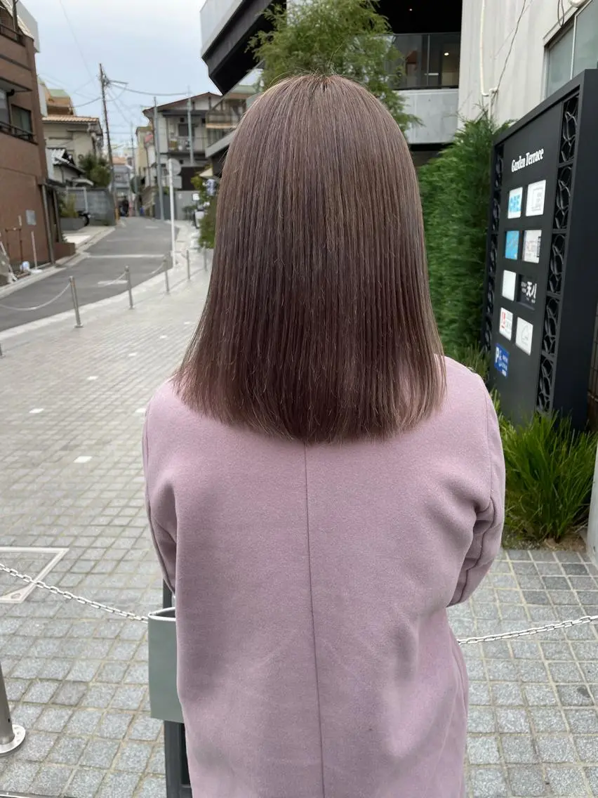 セミロング カラー パーマ ヘアアレンジ キッズ ネイル マツエク・マツパ アイブロウ ベージュカラー グレージュ ヘアカラー トリートメント パーマ/透明感カラー /ボブ/吉田一生のヘアスタイル
