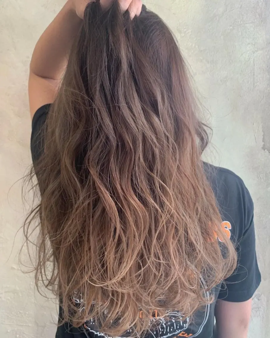 ロング カラー アディクシーカラー グラデーションカラー ハイトーンカラー イルミナカラー ロング カット ヘアカラー N° aria 三軒茶屋のその他イメージ