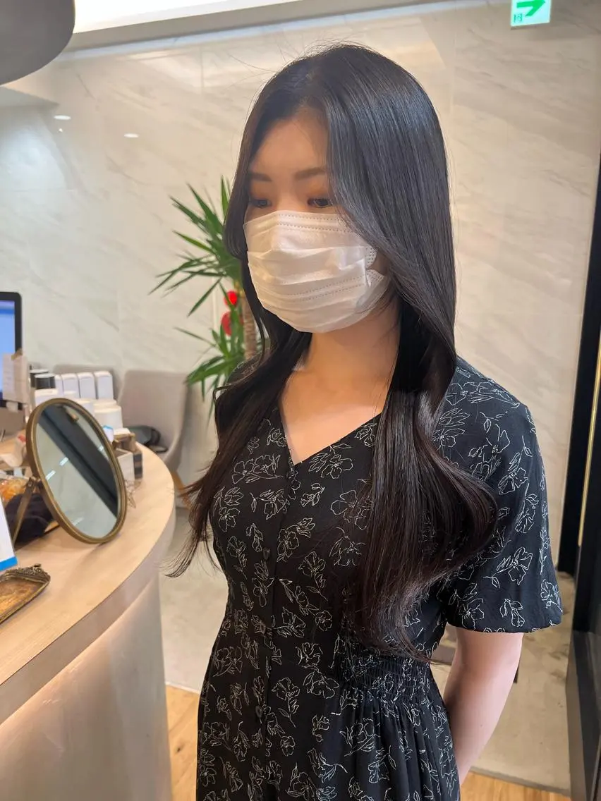 ロング 顔まわりレイヤー レイヤーカット カット 🩶レイヤーカット/ さわ🩶のヘアスタイル