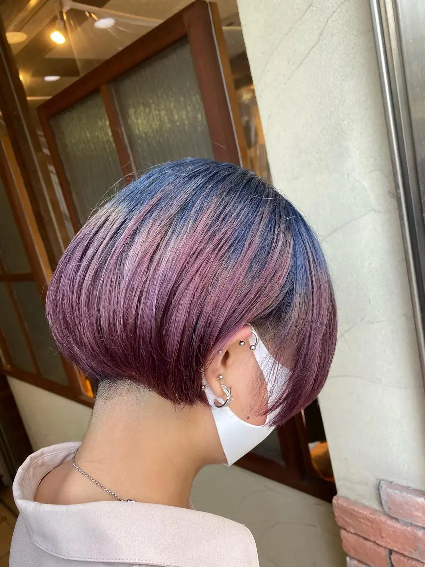 ショート カラー パーマ ヘアアレンジ メンズ キッズ ネイル マツエク・マツパ メンズブリーチ ブリーチ グラデーションカラー ブルー グラデーション 🌈髪質改善・美髪矯 正・平野瀬乃🌈のヘアスタイル