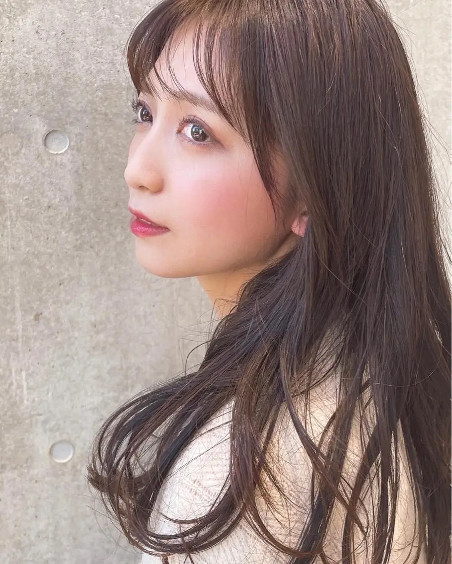カラー KURO/縮毛矯正 /髪質改善/レイヤーのヘアスタイル
