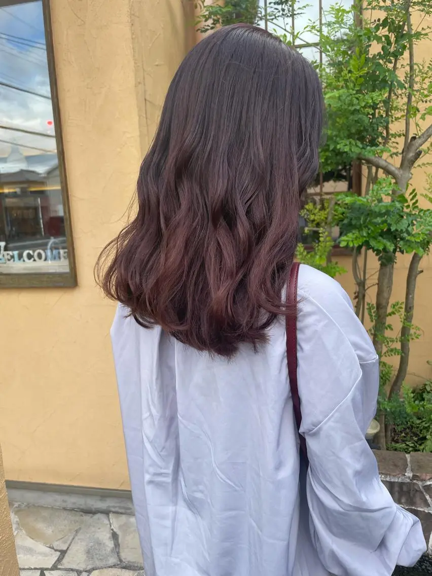 ロング カラー ヘアカラー トリートメント 川元 汐音のヘアスタイル