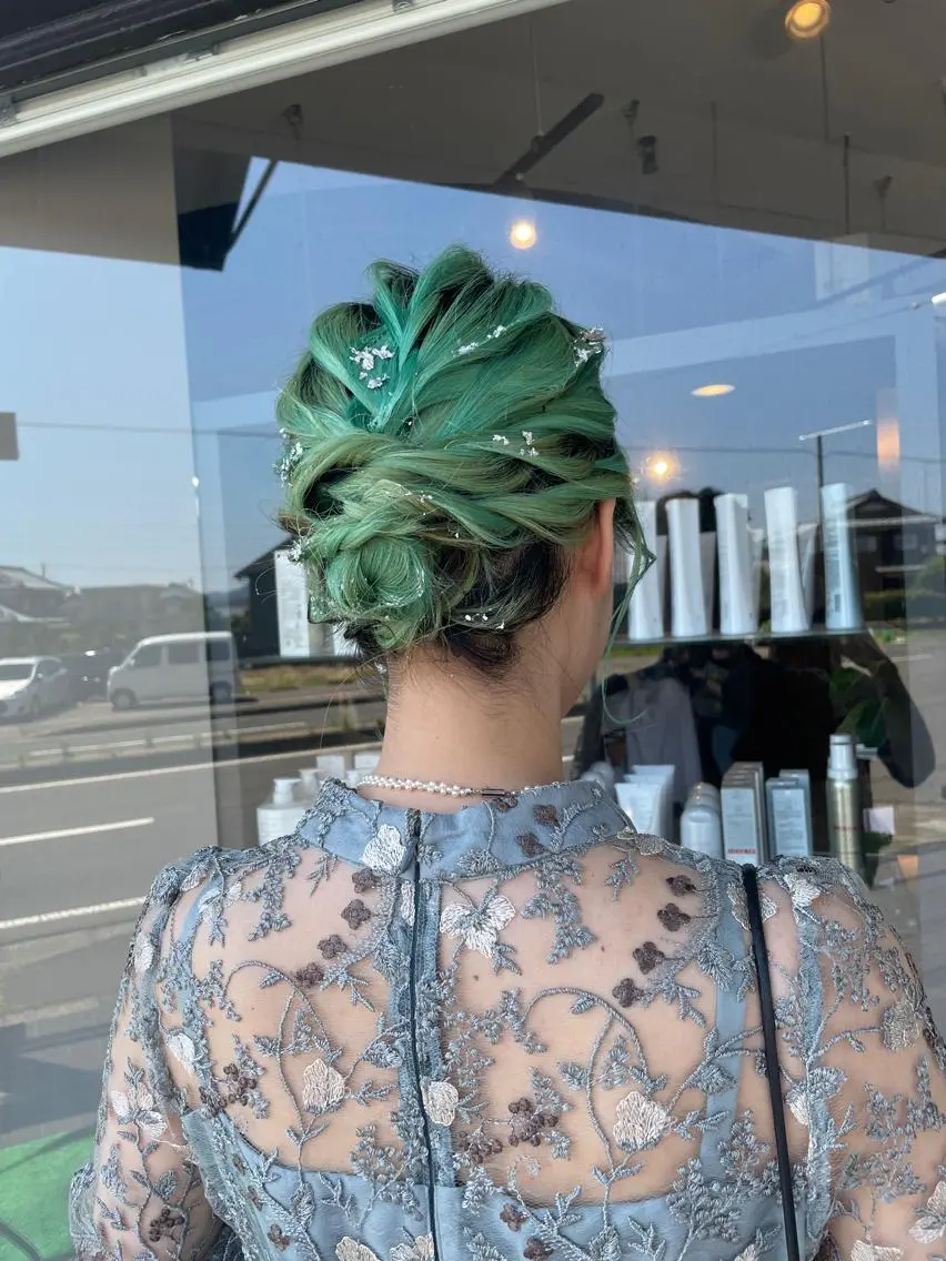 ミディアム ヘアアレンジ 結婚式・ブライダル マキノ キョウカのヘアスタイル