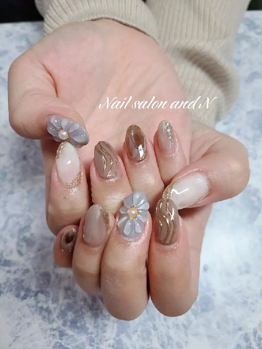 ネイル and Nのネイルデザイン