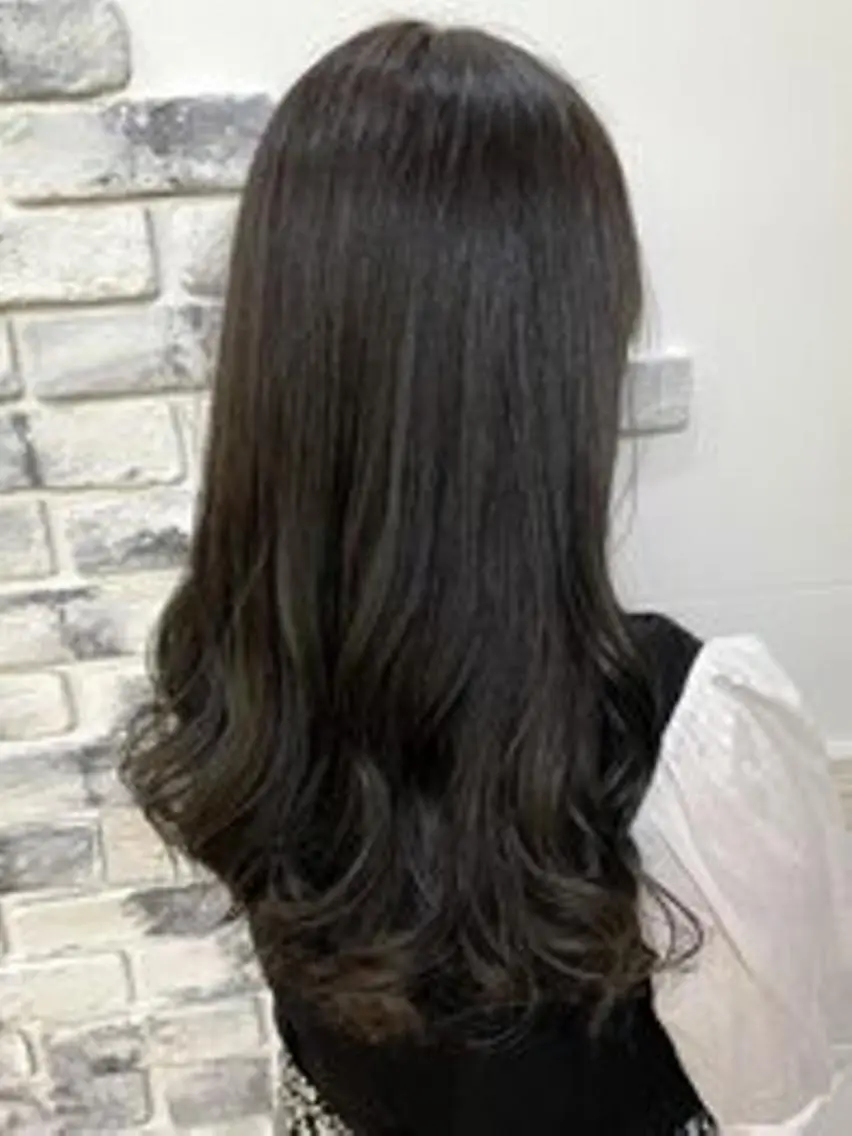セミロング カラー 幕田 希耀美のヘアスタイル