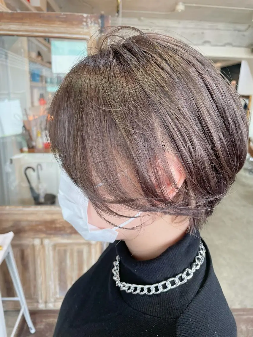 ショート カラー ヘアアレンジ ベージュカラー ラテベージュ ショートヘア ヘアカラー トリートメント 山崎 澪 レイヤーカット/大宮のヘアスタイル