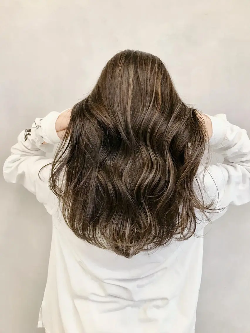 セミロング カラー ヘアカラー トリートメント ブリーチ&髪質改善 TAIGAのヘアスタイル