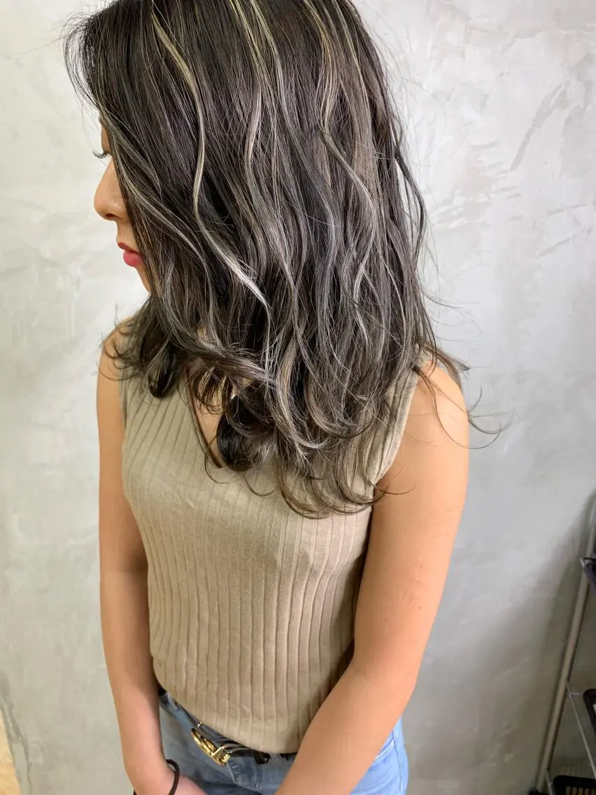 ロング ハイライト Selene hair OSAKAのヘアスタイル