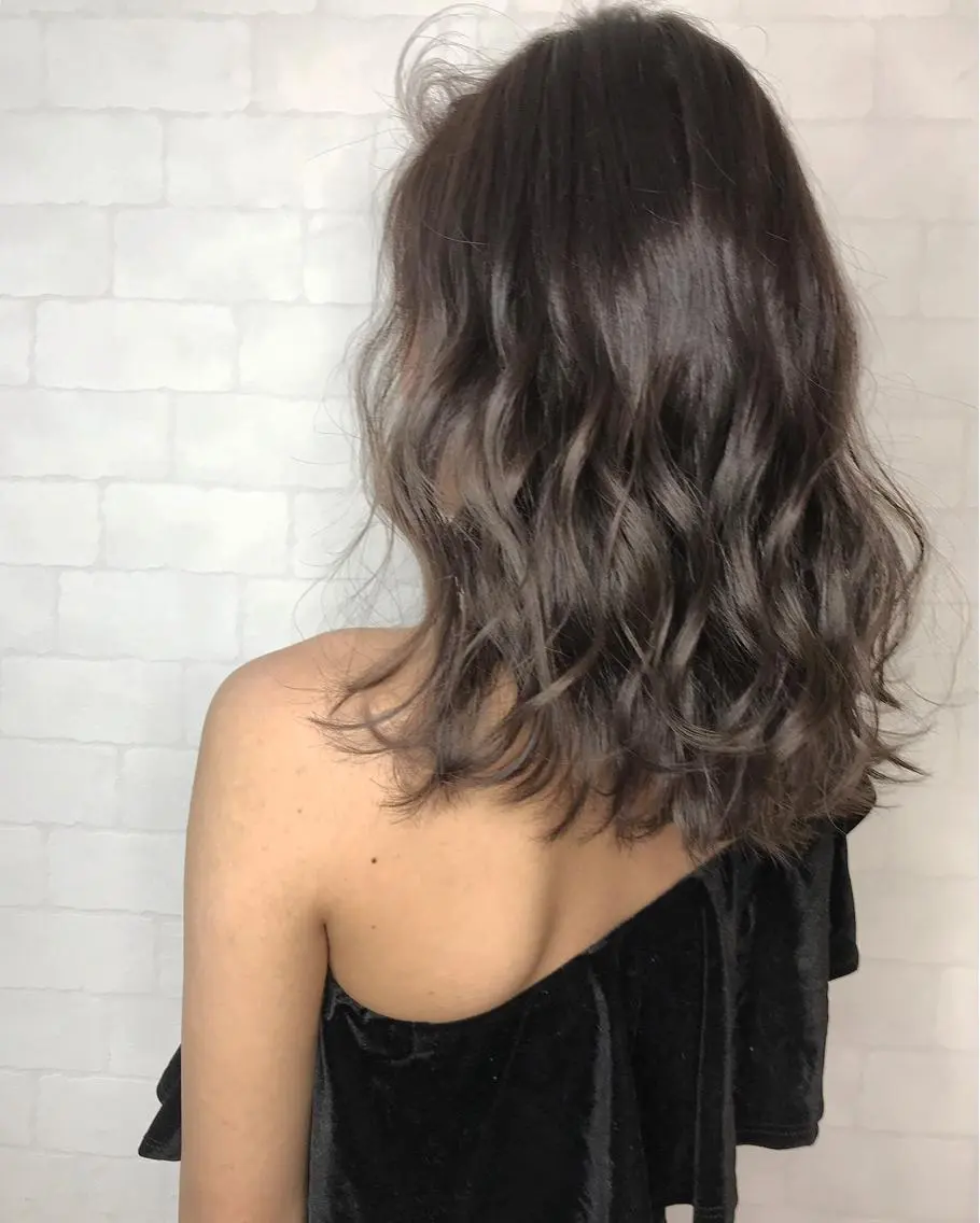 ミディアム カット 🎨カラー満足度 500%💫ヅル💫のヘアスタイル