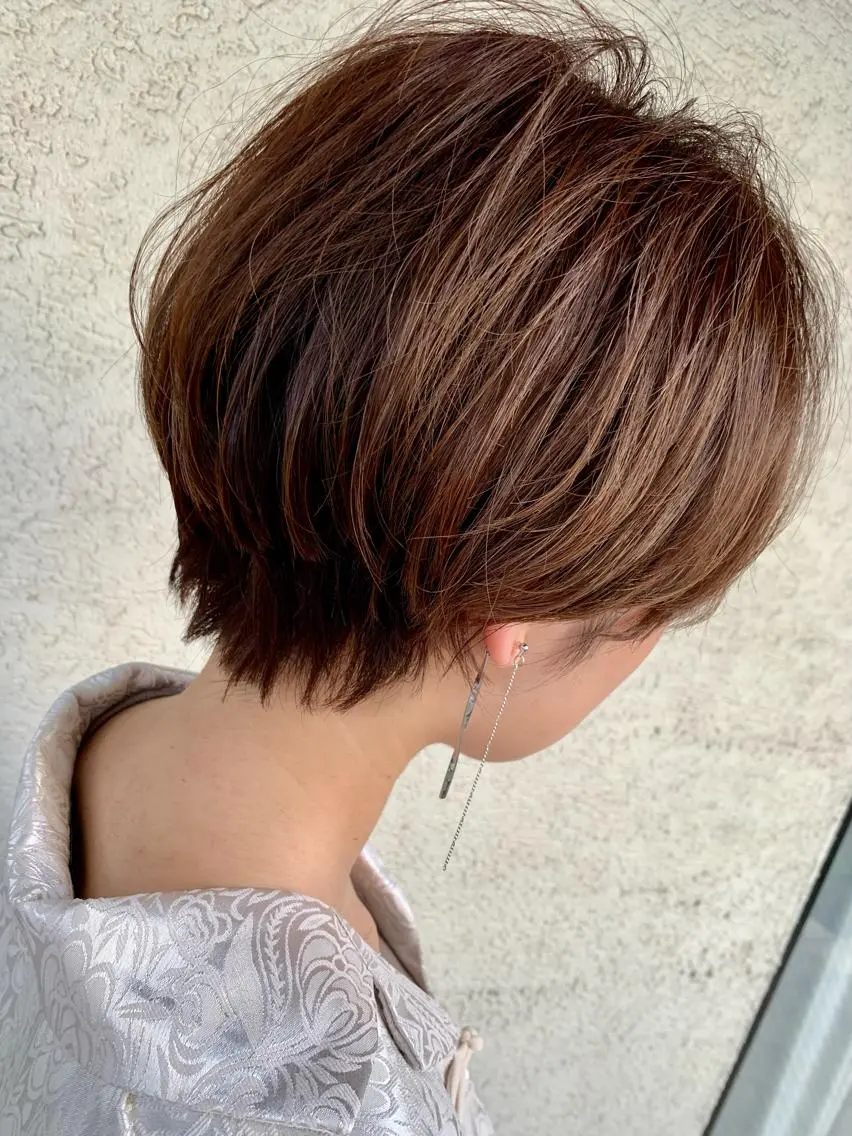ショート カット ヘアカラー トリートメント 艶髪・酸性ストレート フリツのヘアスタイル