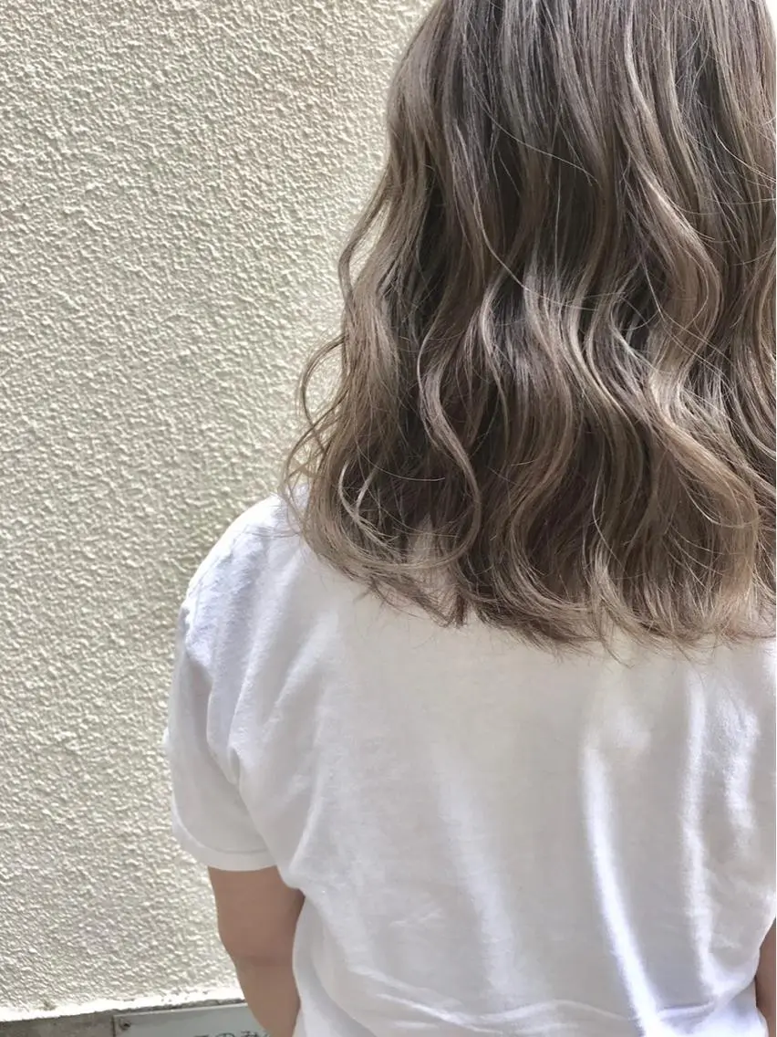 ミディアム カラー topstylist 満足度⭐️堀川星哉のヘアスタイル