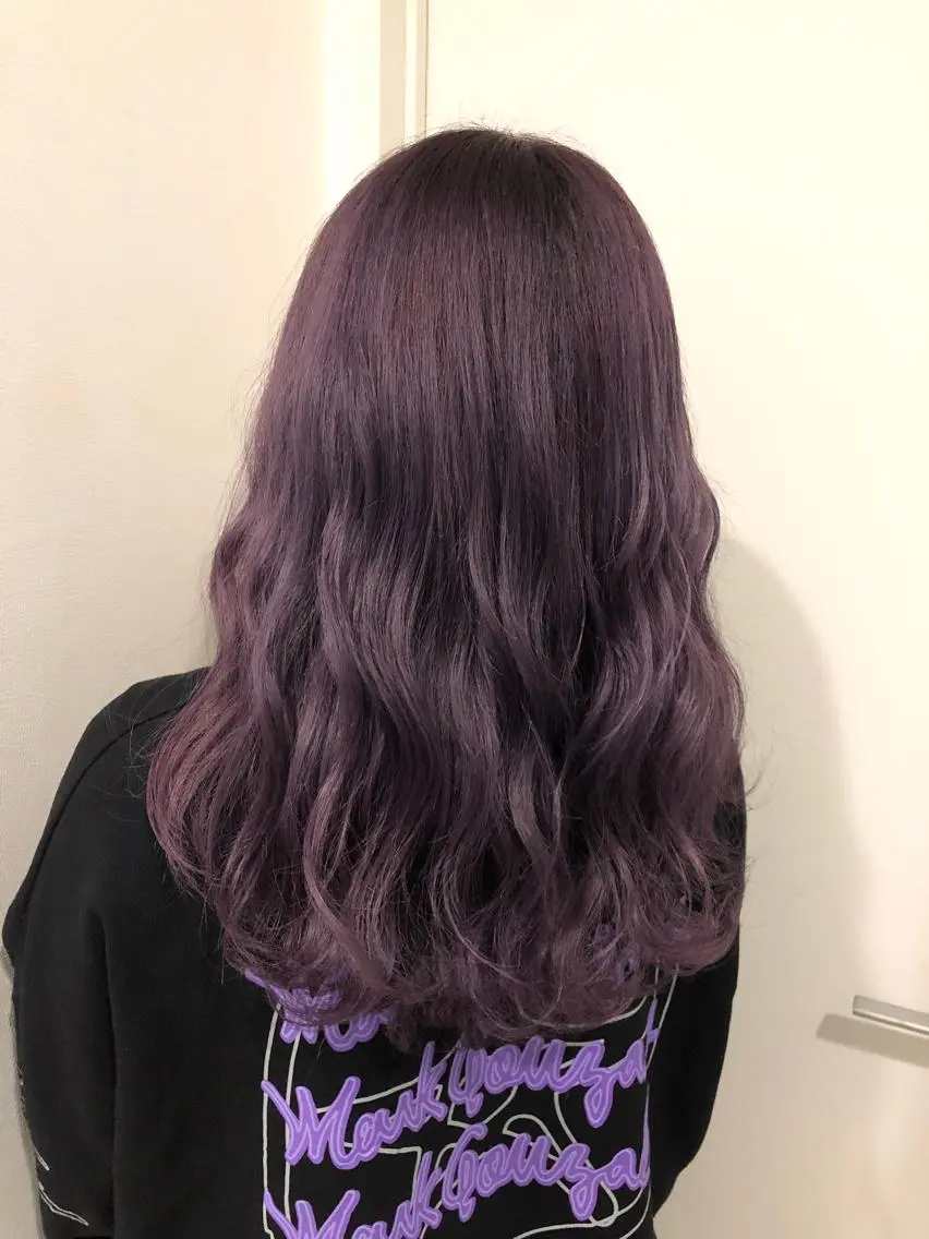 セミロング カラー ヘアアレンジ パープルカラー カット ヘアカラー トリートメント 🧡艶髪/エクステ 🫧🧡YUKI❄️のヘアスタイル