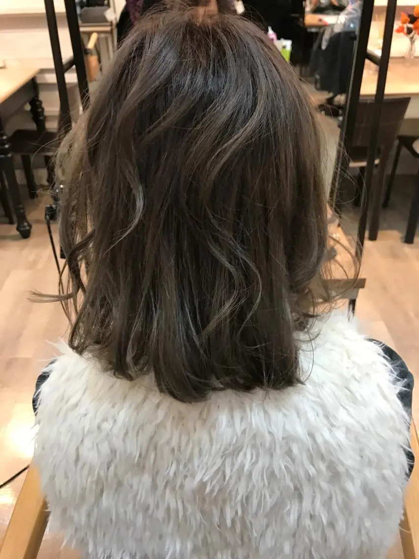 ミディアム カラー 伊藤 光成のヘアスタイル