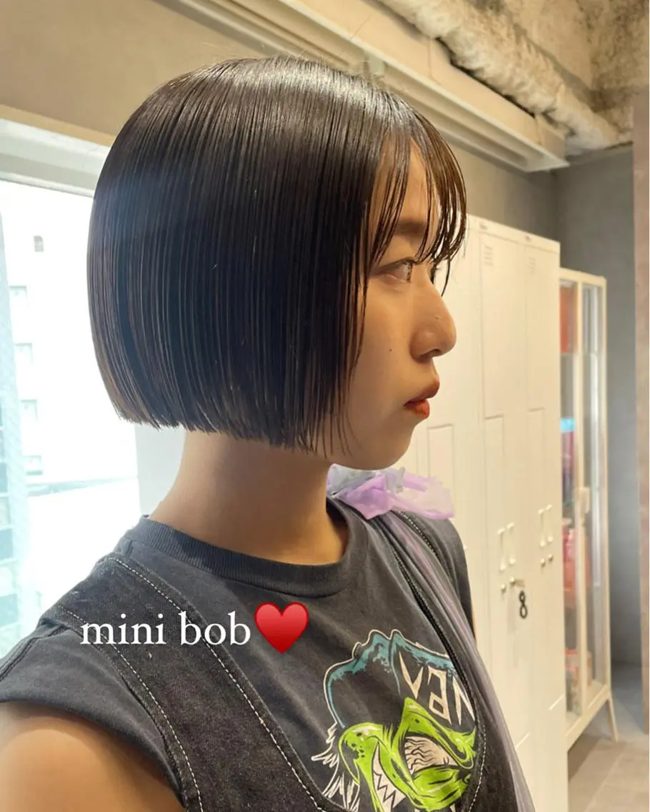 ミディアム カラー 黒髪 ボブ yui/ layer cutのヘアスタイル