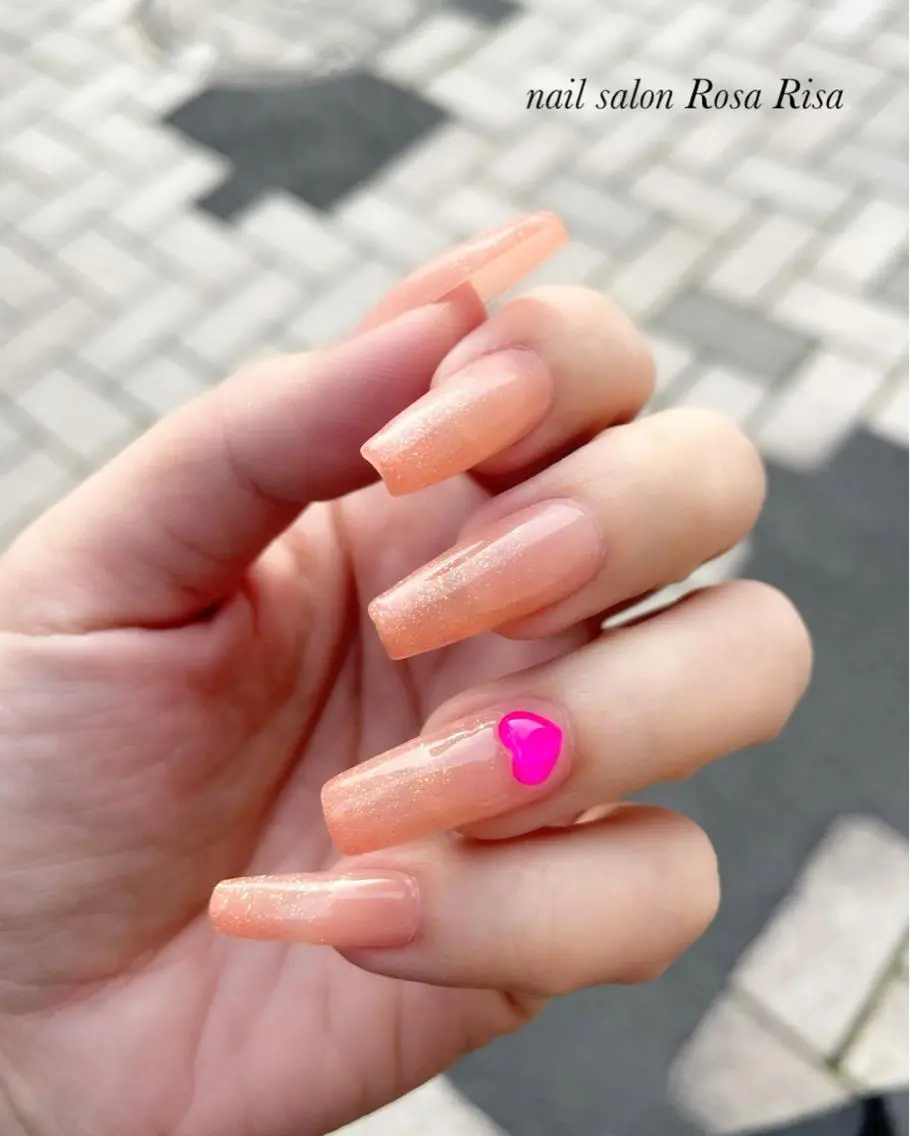 ロング ネイル ラメ(グリッター) ピンク ネイルスタジオ シェイクユアハンズのネイルデザイン