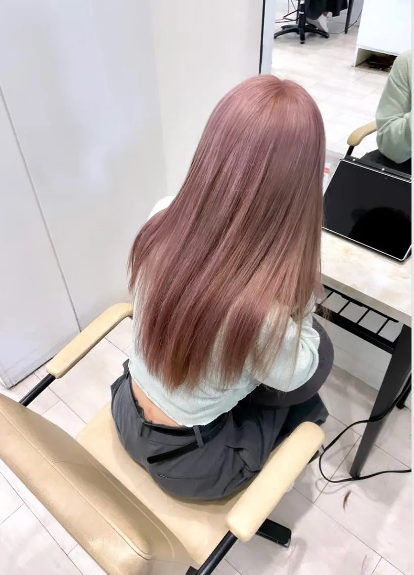 ロング カラー 髪質改善ストレート 韓国風レイヤー池袋のヘアスタイル
