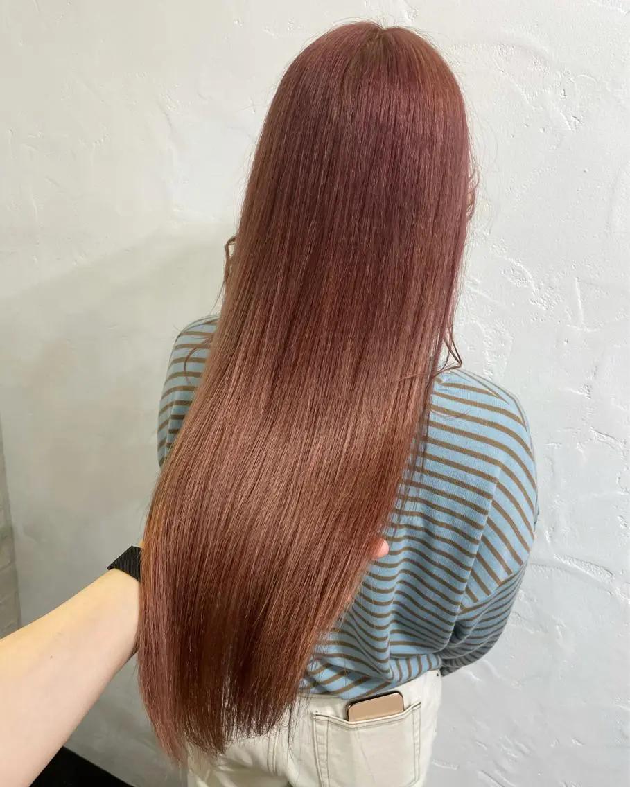 ロング カラー ブリーチ ピンクカラー 韓国風ヘア トリートメント ハイトーン特化サロン 🍑momo🍑のヘアスタイル