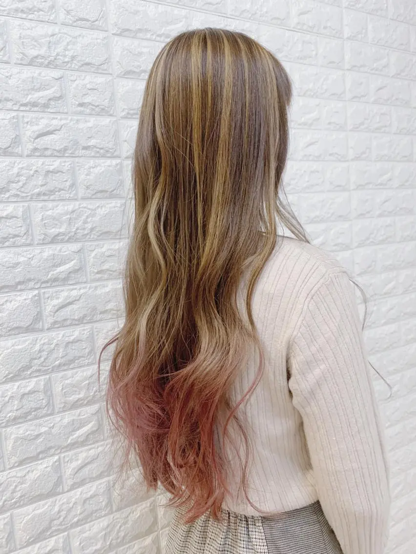 ロング カラー ヘアカラー トリートメント 福森 みずきのヘアスタイル