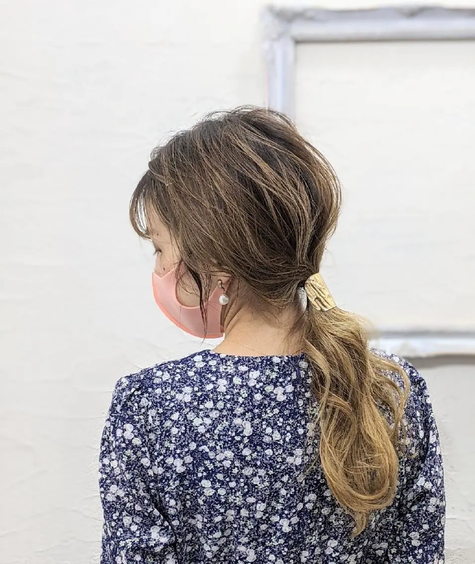 セミロング ヘアアレンジ ポニーテール HIKARI＠ Ruheplatzのヘアスタイル